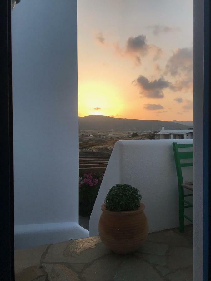 Paros Book'Inn Piso Livadi Exterior foto
